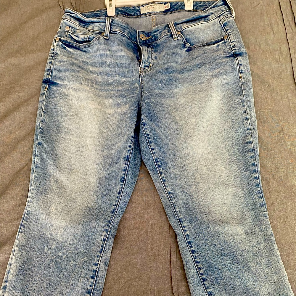 Torrid Crop pant. Size 16s, used,